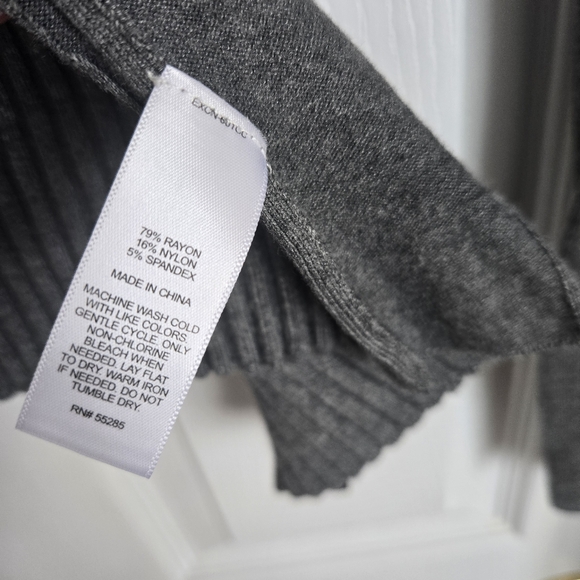 Express Ribbed Grey Zip-up - Picture 5 of 6